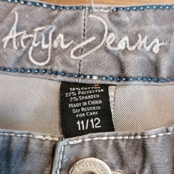 Ariya Jeans Size 12 Low Rise Skinny Gray Wash Ripped Distressed Stretch Denim - Picture 4 of 10